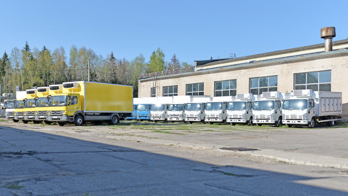 -40 C ice cream distributor fleet Decopan Commercial Vehicle FRP laminate